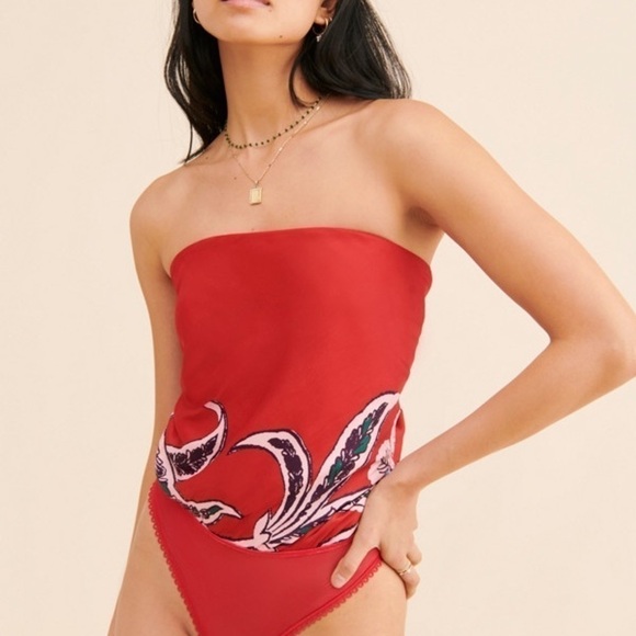 FREE People Spellbound Strapless Festival Bodysuit in Cherry Combo size Medium - Picture 10 of 16